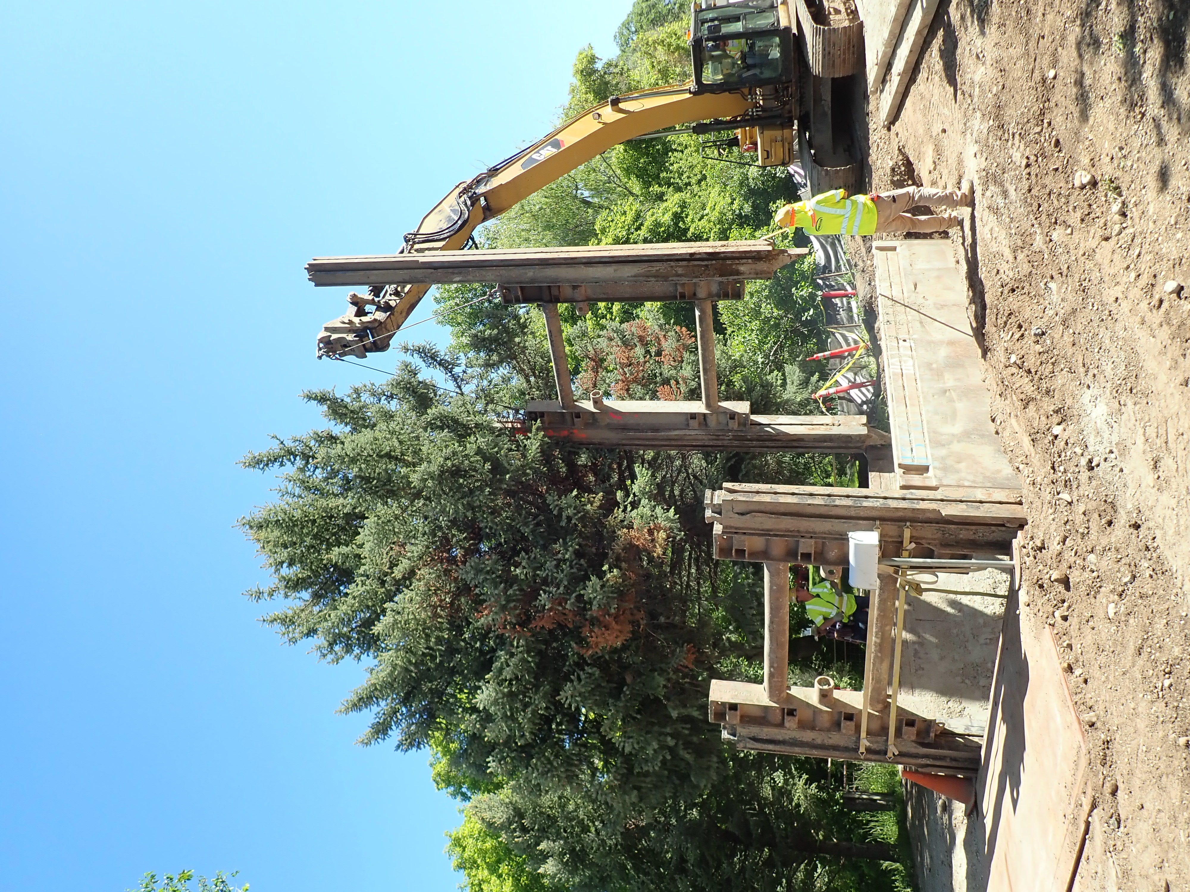 Forms being placed for a pipeline